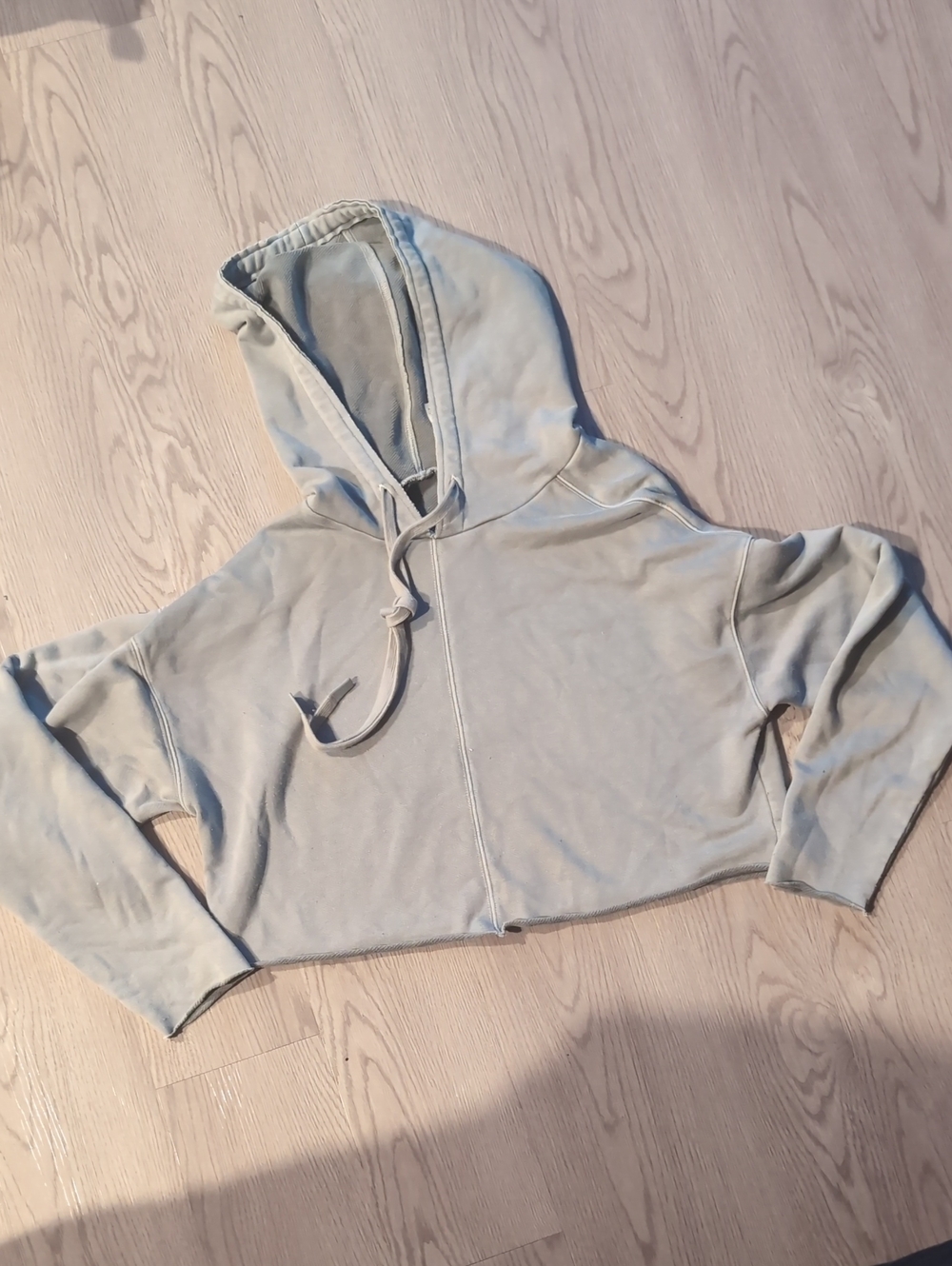 ALO Yoga light gray logo leggings